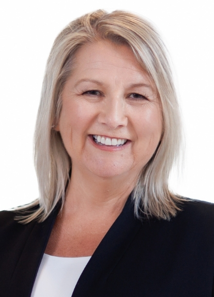 Lynn Oles - Broker